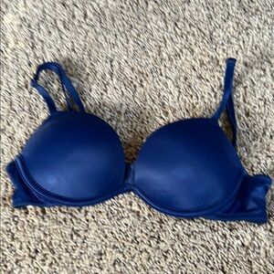 PINK Victoria's Secret Navy and Pink Bra